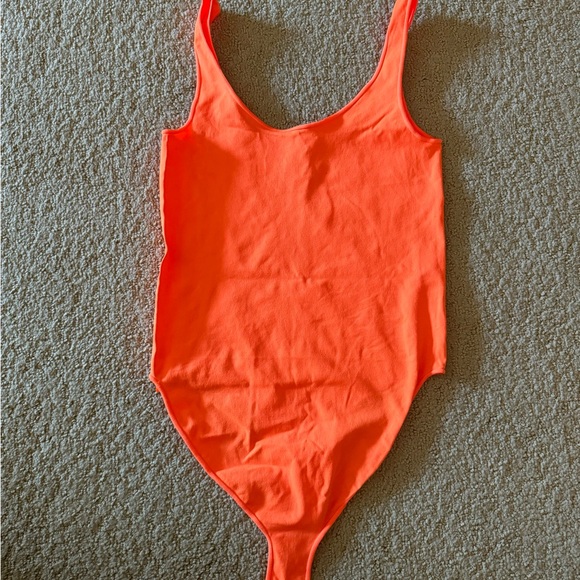 Skims bodysuit - Picture 2 of 3